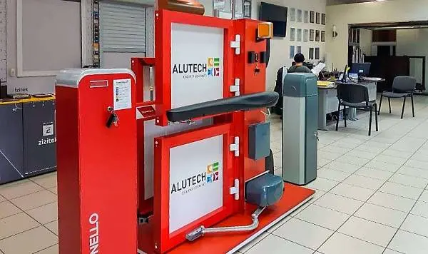 В компании «Мастер ворот» – новые образцы автоматики ALUTECH 